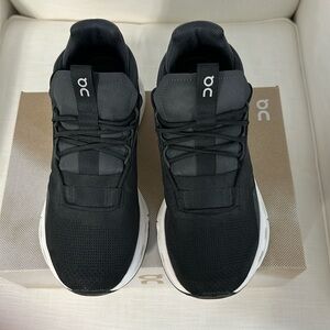 On Running Cloudnova Shoes